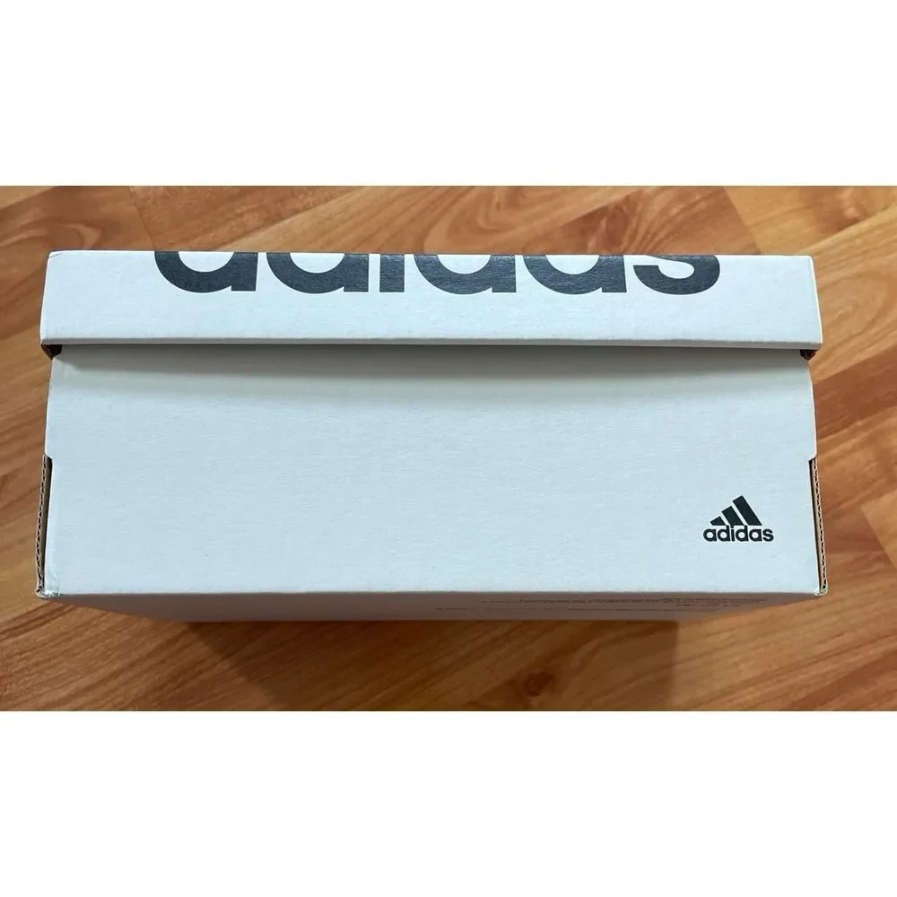 Adidas‎ empty shoe box